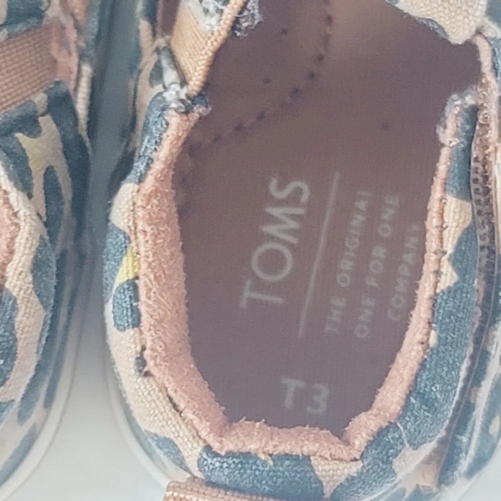 Toms Leopard Print Baby Shoes Size T3